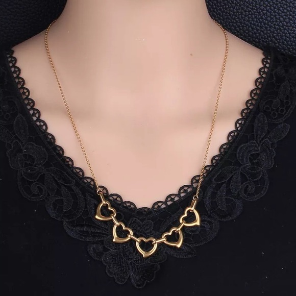 🌟 Stainless Steel Gold Plated Heart Pendant Set Earrings Necklace Bracelet - Picture 4 of 4